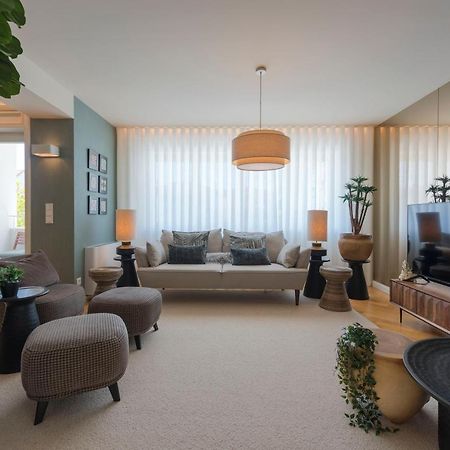 Emporium Deluxe 3Br Apartment W/ Private Parking By Lovelystay OOporto Extérieur photo