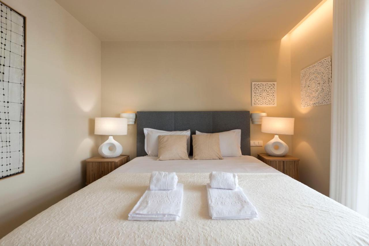 Emporium Deluxe 3Br Apartment W/ Private Parking By Lovelystay OOporto Extérieur photo