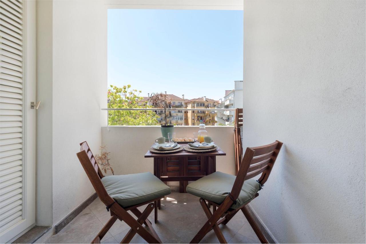 Emporium Deluxe 3Br Apartment W/ Private Parking By Lovelystay OOporto Extérieur photo