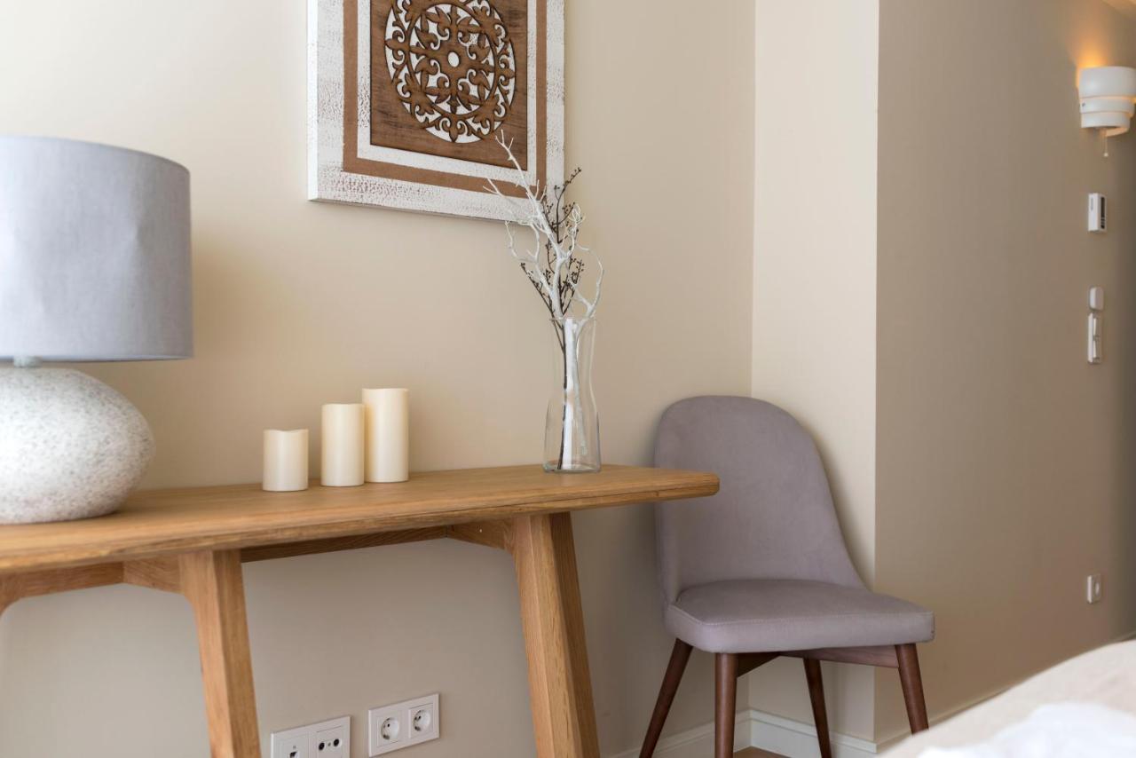 Emporium Deluxe 3Br Apartment W/ Private Parking By Lovelystay OOporto Extérieur photo