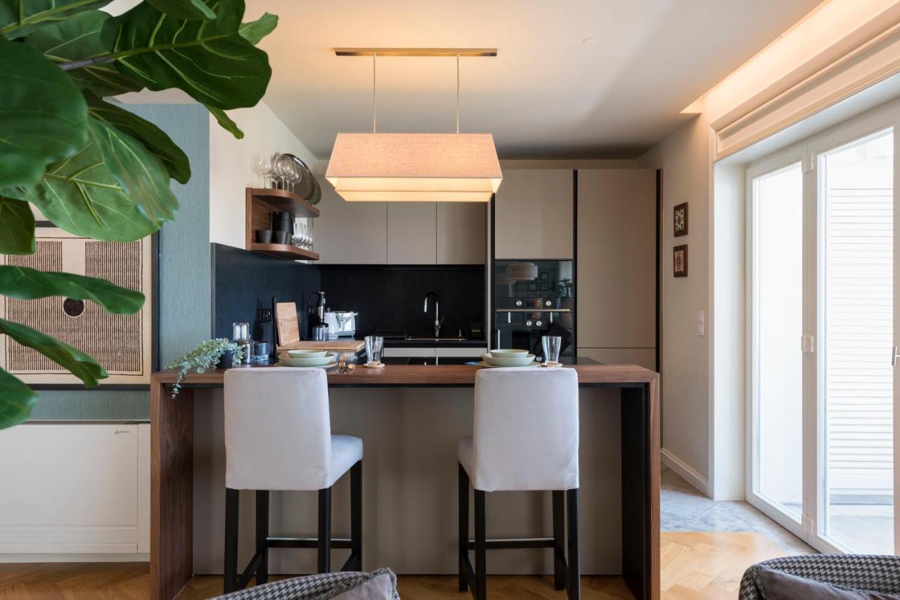 Emporium Deluxe 3Br Apartment W/ Private Parking By Lovelystay OOporto Extérieur photo