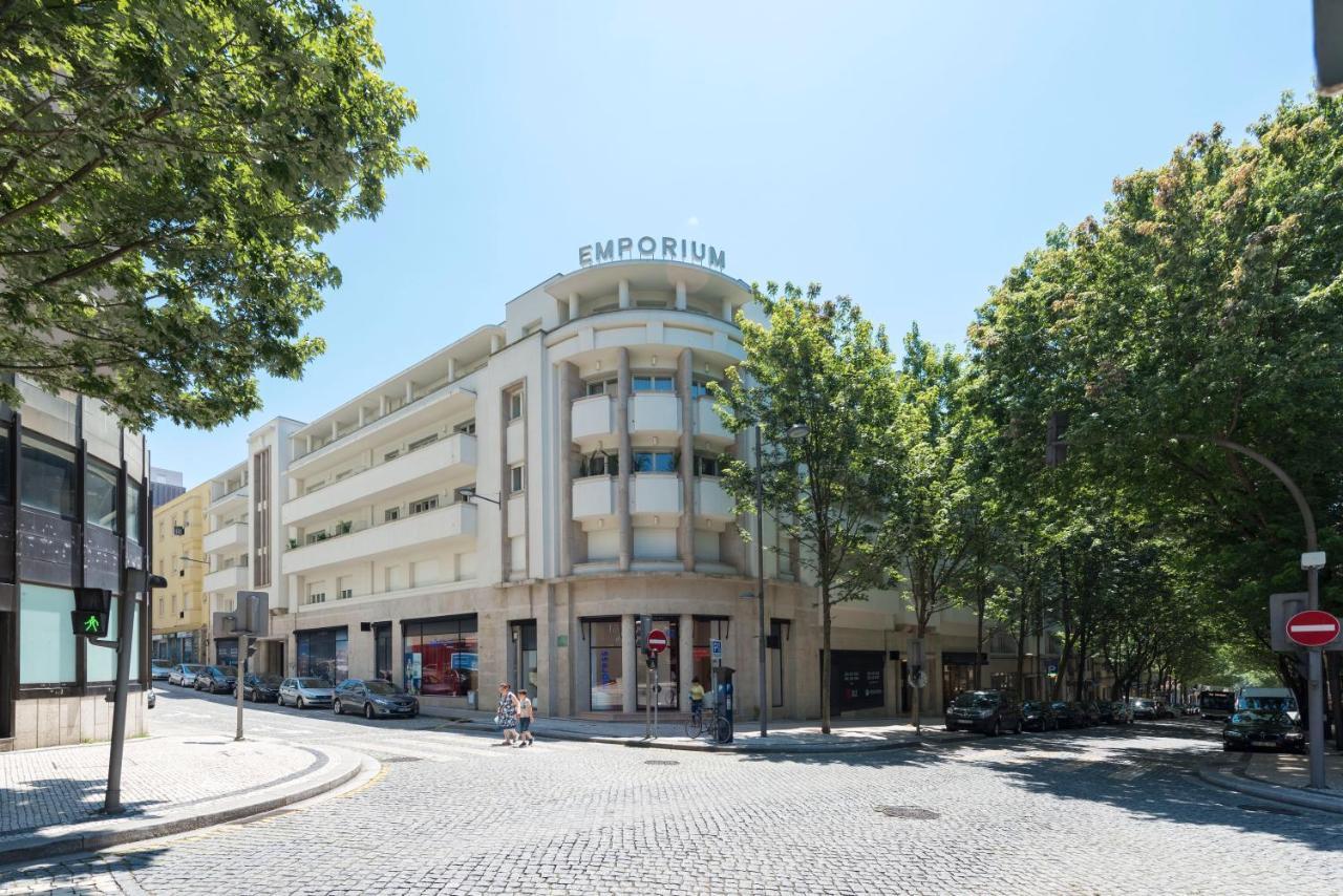 Emporium Deluxe 3Br Apartment W/ Private Parking By Lovelystay OOporto Extérieur photo